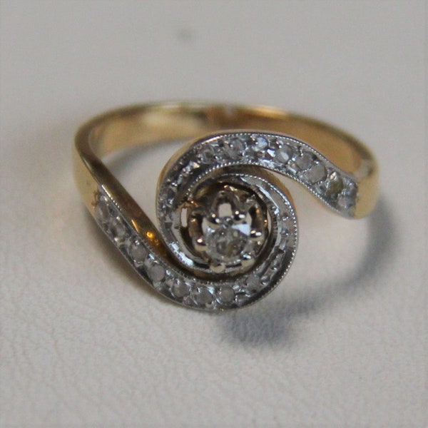 Superb Art Deco 18 Carat Yellow And White Gold Diamond Whirlpool Ring.