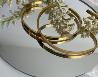 Strength & Stillness – Gold Bracelet Cuff