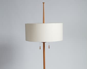 Beautiful Mid-Century Modern I Brass Tripod I Wood I Floor Lamp 1960s