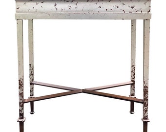 Silver Leaf Tray Style Accent Table