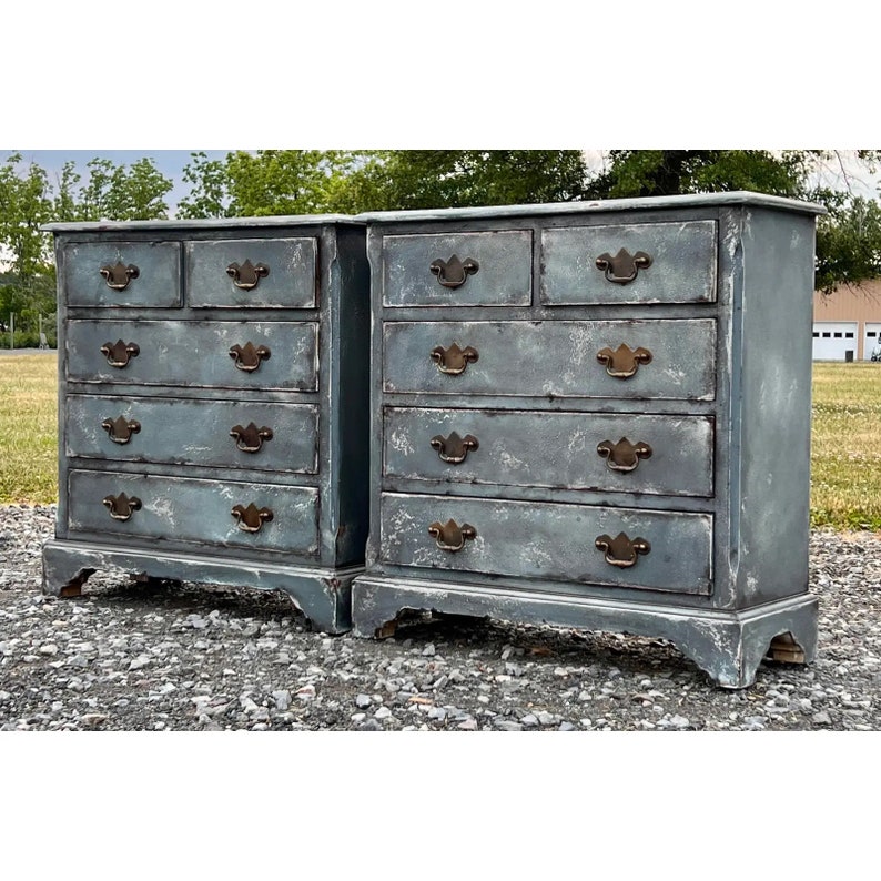 Rustic Chippendale Style 5 Drawer Bachelors Chest Nightstands a Pair image 3