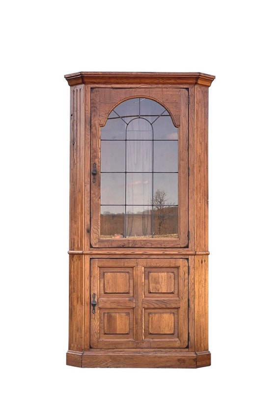 Broyhill Attic Heirlooms Corner Cabinet Broyhill Attic Heirlooms Corner Cabinet, Broyhill Corner Curio Cabinet