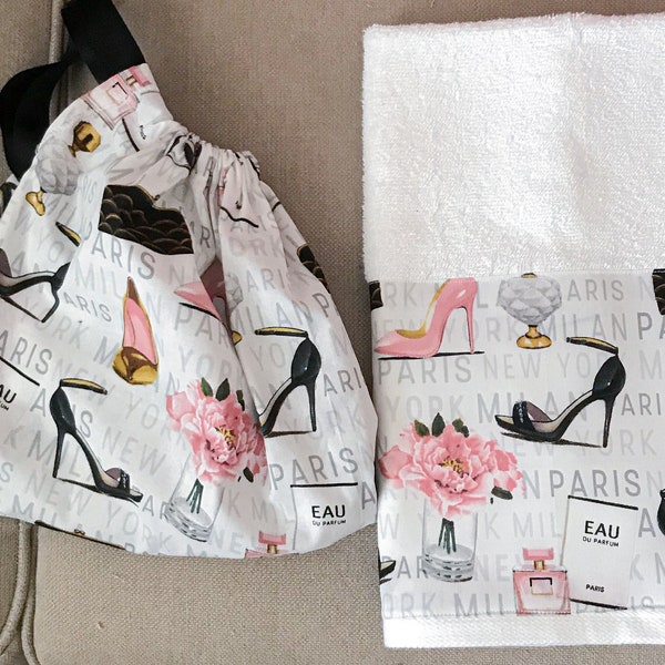 Paris Chic Kitchen Towel + Matching Hanging Kitchen Bag