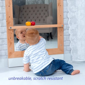 Montessori mirror with handle, unbreakable, scratch-resistant