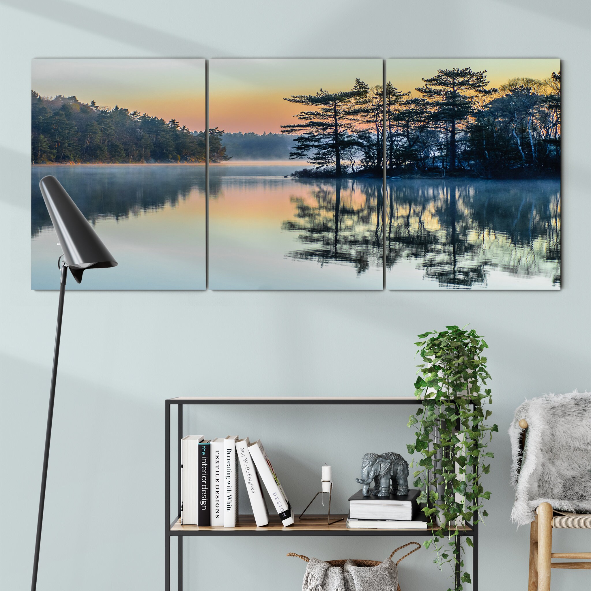 Avant Que Les Gens Ne Se Réveillent Canvas Wall Art - Lake Iceland Photography