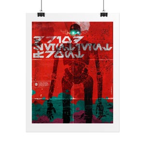Może przedstawiać: Plakat z wystylizowaną sylwetką robota na tle zniszczonego czerwonego tła. Robot ma świecące zielone oczy i biały tekst. Turkusowe i ciemnoturkusowe akcenty znajdują się na dole.