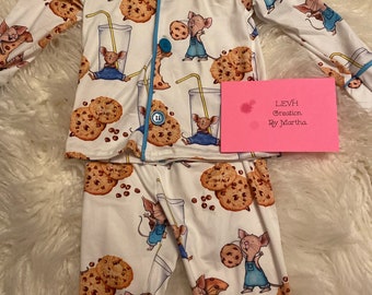 White Cookie Mouse Inspired Book Character 2 Piece Pajama Set