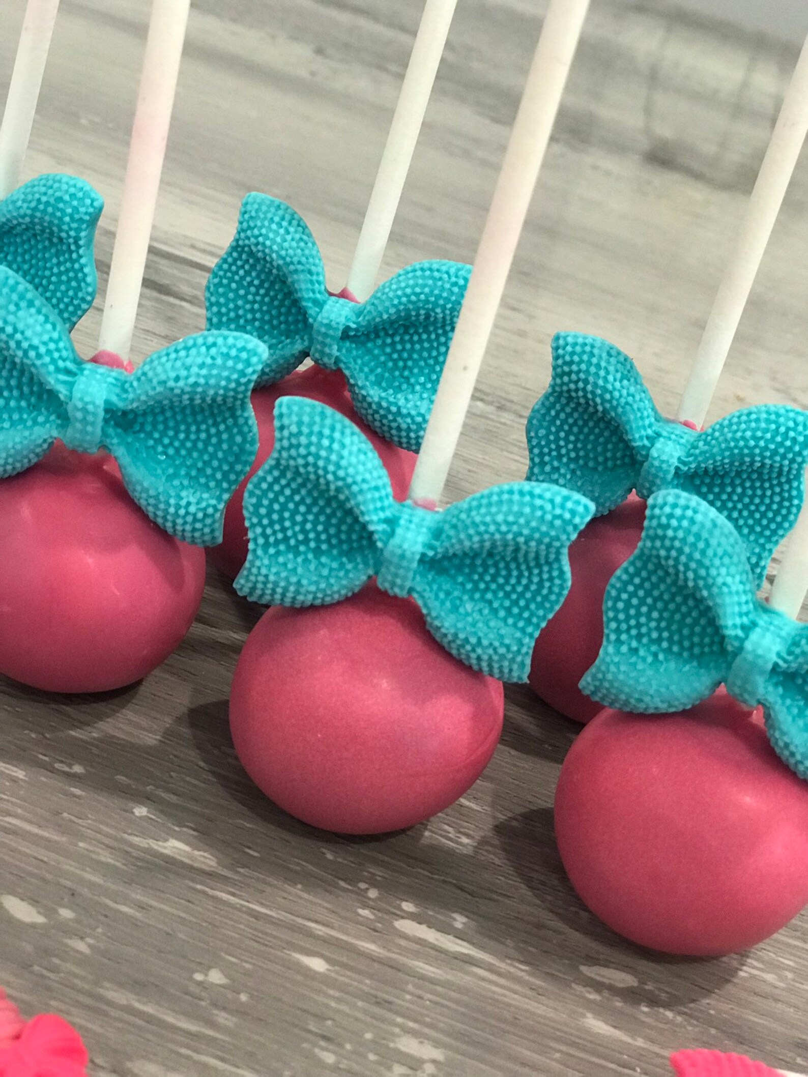 24 Edible Bow Fondant Cupcake Cakepops Topper Etsy