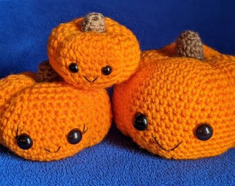 Crocheted Pumpkin Family