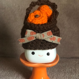 Crocheted Marshmallow Mug Hat-Pumpkins In A Basket