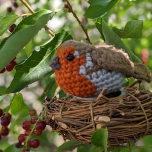 Crocheted Bird-Robin
