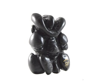 Horn Tiki / 無垢の水牛の角で作られたティキ像 / ユニークな手工芸品