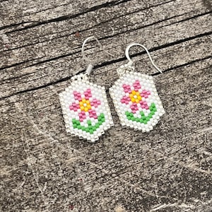 Mini Pink Flower Brickstitch Earrings