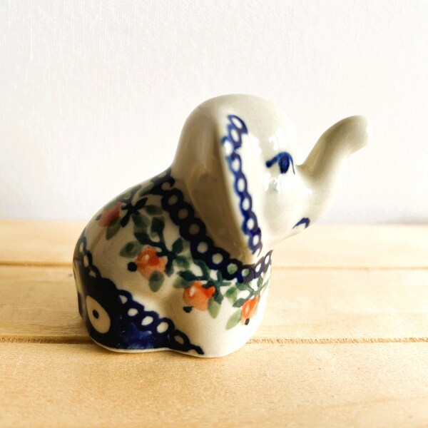 Polish Pottery Elephant Figurine, Hand Made in Poland, Boleslawiec, Blue and White, Rustic Pottery, Ceramika Artystyczna