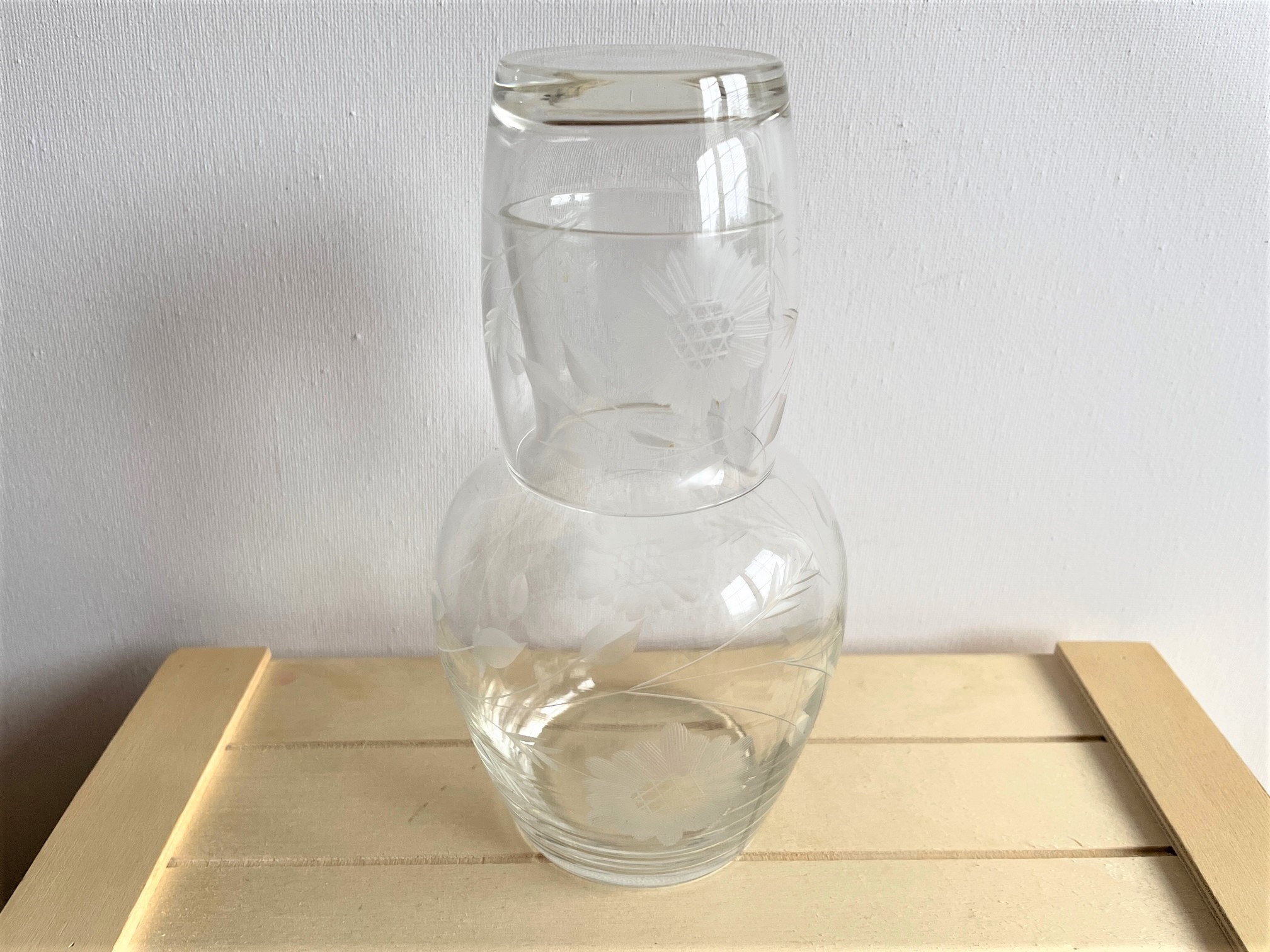 Newly Designed Glass Water Infuser Pitcher Glass Luxury Water Jug - China Glass  Jugs and Jug Glass Set price