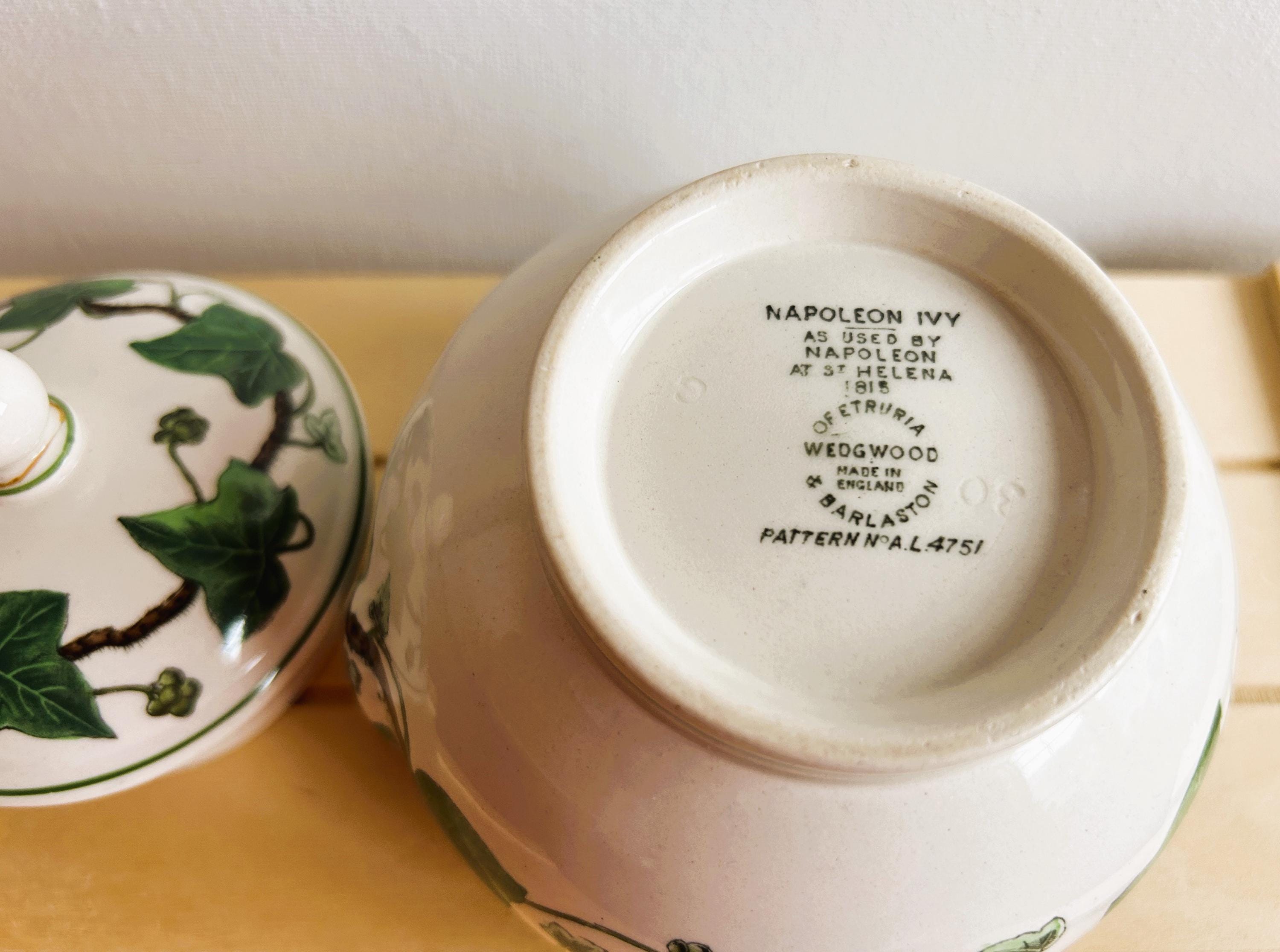 ウェッジウッド ナポレオン アイビー ヴィンテージ食器（英国製