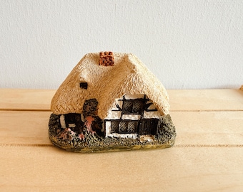 Lilliput Lane Robins Gate Cottage: 1990 Vintage Miniature Figurine
