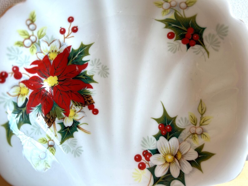 Vintage Weihnachtsschmuckstück oder Süßigkeitenteller, Royal Albert und Rosina, Made in England Bild 2