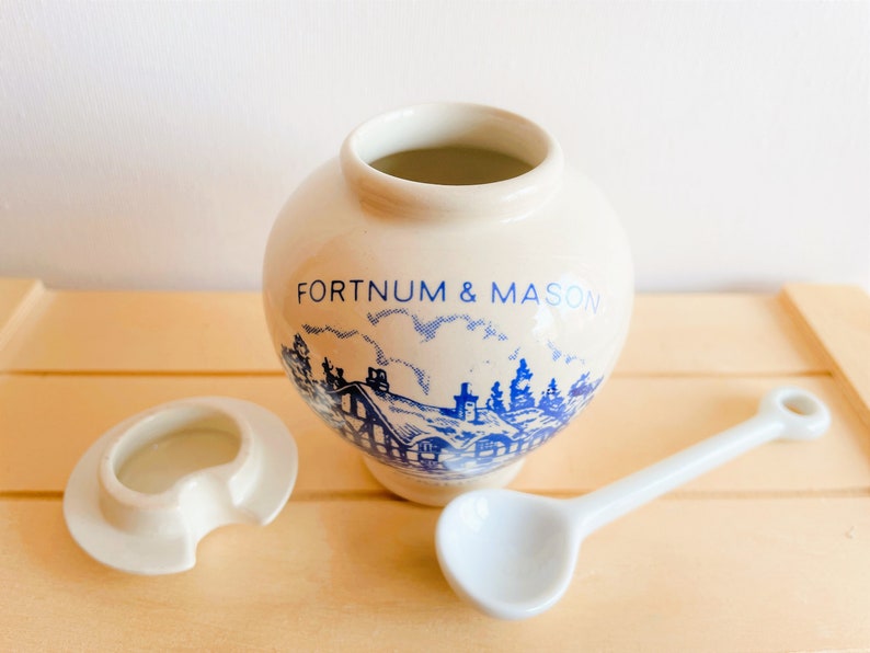 Fortnum and Mason Blue and White Mustard Pot With Spoon, Crown Devon Fieldings, Made in England, Condiment Pots image 4