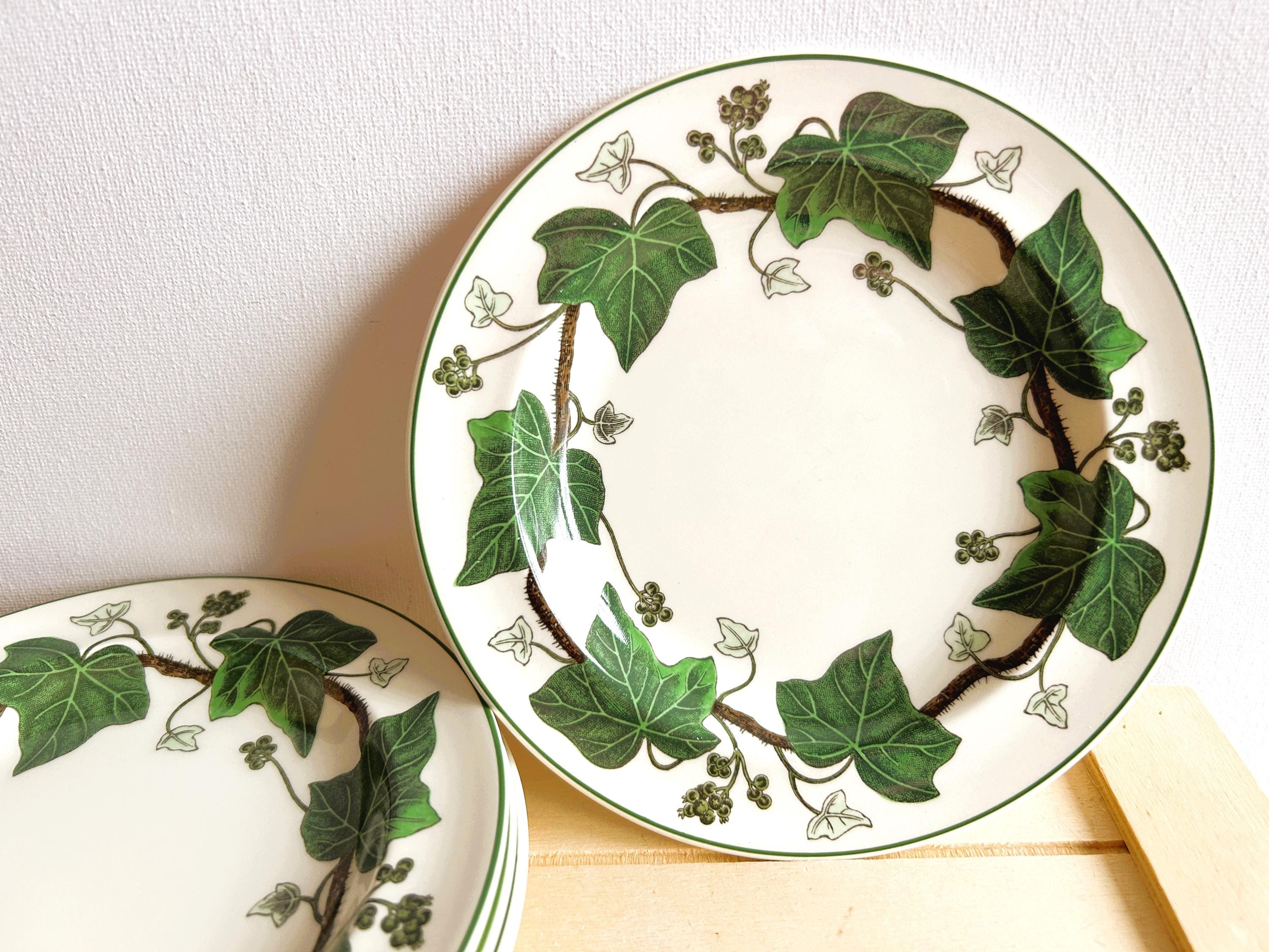 Green wedgwood plate - Etsy 日本