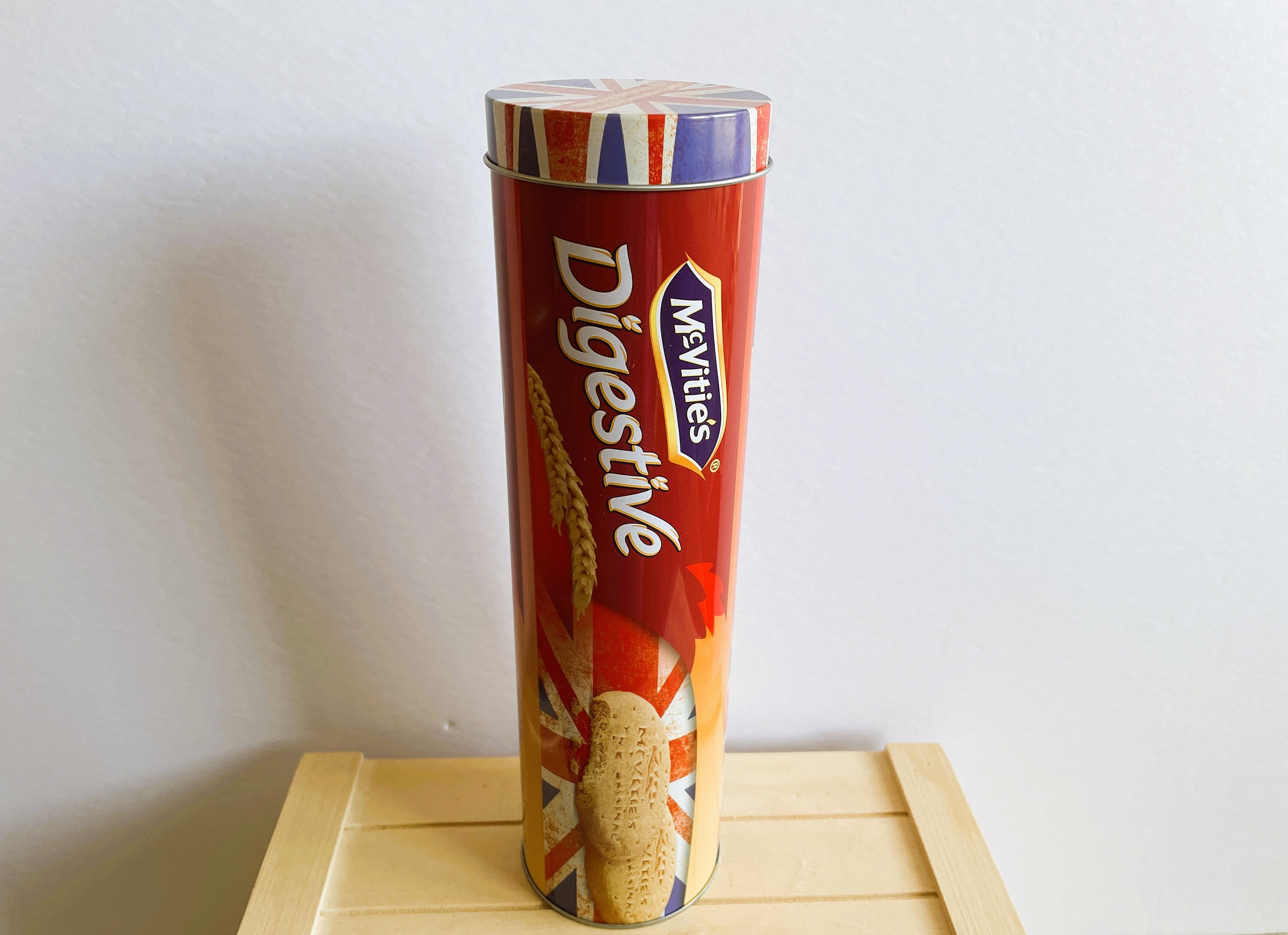 Mcvities biscuit tin christmas deals