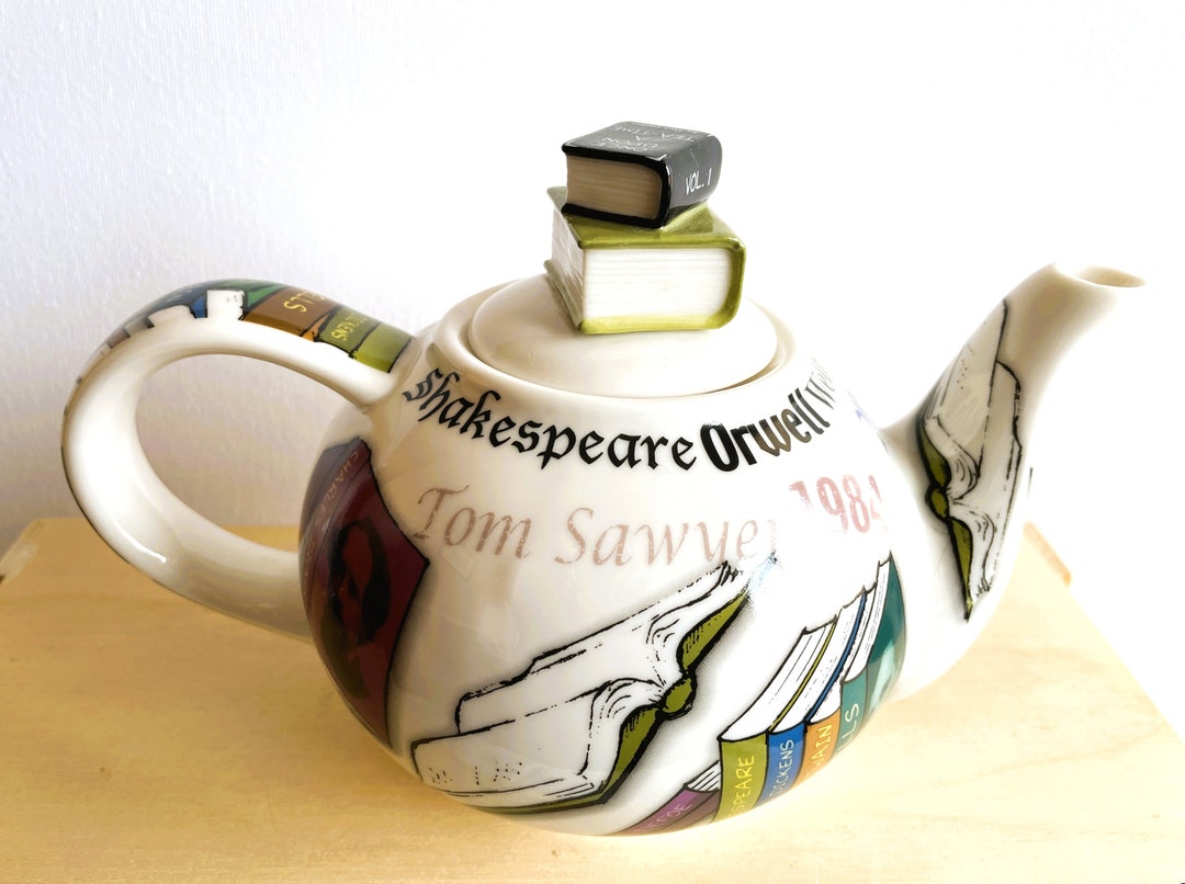 Noveltea Booklovers Teapot by Paul Cardew Designed in Etsy
