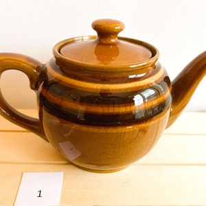 Vintage Hall Brown Glazed Small Tea Pot/individual Tea Pot/boston Teapot  With Recessed Lidl/tea/hall Pottery/vintage Kitchen/hall Tea Pot 