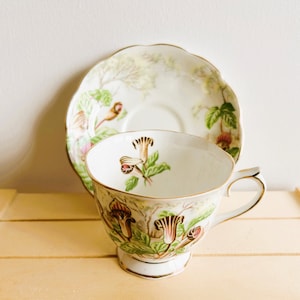 ヴィンテージ 脚付き花柄 陶器 脚付きティーカップ＆ソーサー - Etsy 日本