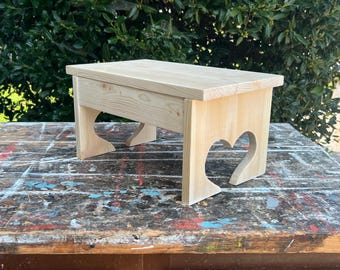 Taburete de madera hecho a mano con diseño de corazón, sin terminar, para niños y adultos, de madera, listo para pintar, rústico, de granja, lijado.