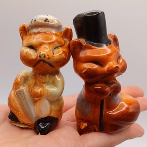 Fox figurine Vintage Salt and Pepper Shakers Vintage saltshaker Fox Gift Collectibles Japan Ceramics vintage 1950&#39;s Free shipping