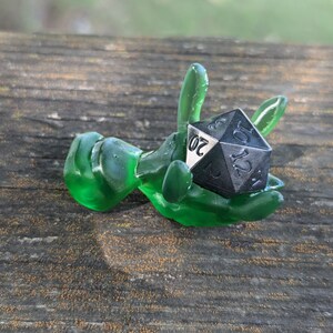 D20 Dice Guardian Turtle Handmade Dice Holder Funny Dead Turtle Holder Game Master Gifts Dice RPG Fantasy Games Dice Box Dice Tower TTRPG