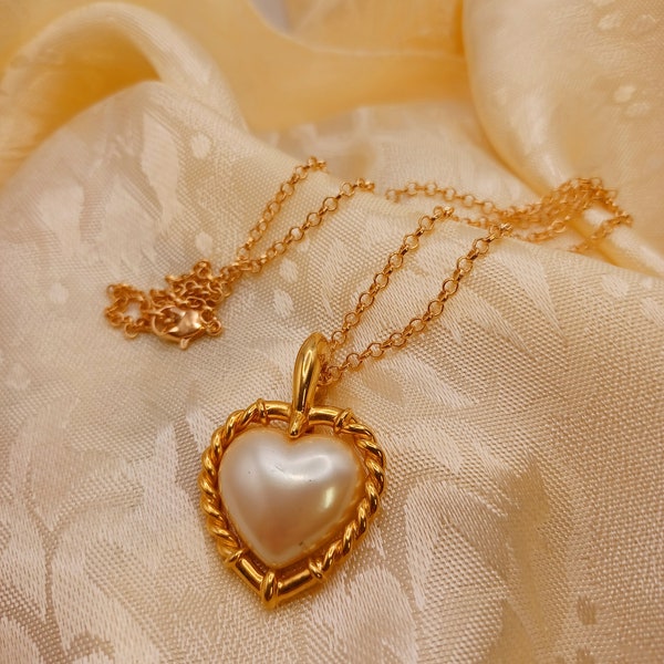 Rare Lady Remington Heart Necklace / LR / Lady Remington / Gold / Pearl / Heart Necklace / Vintage Necklace / Hearts / For Her