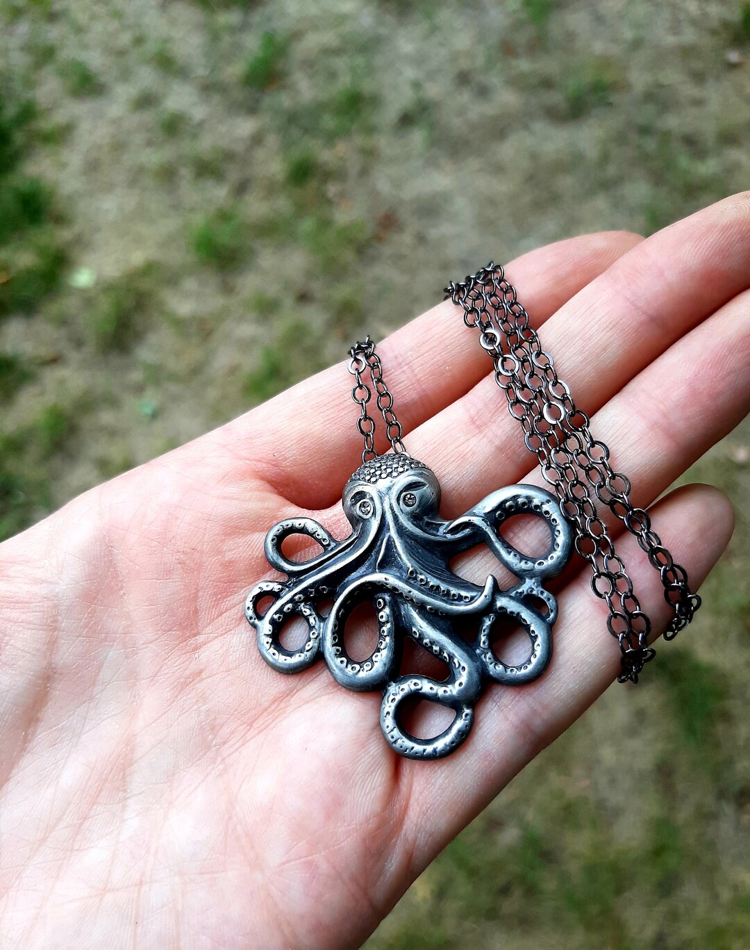 Cthulhu Octopus Necklace: Silver-toned Lovecraft Gift - Etsy Cthulhu Octopus Necklace: Silver-toned Lovecraft Gift - Etsy