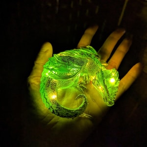 Customizabe LED Dragon Guardian Dragon TTRPG Dice Guardian RPG Dragon Figurine Nightlight Game Master Gifts