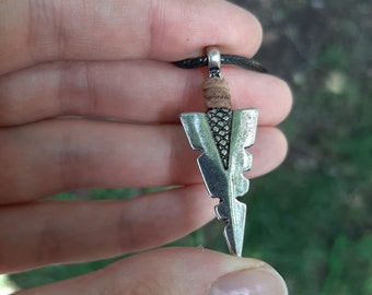 Silver Arrow Necklace / Hunter Necklace / Arrows / Native Jewelry / Archaeology / Gold arrow / Arrowheads / Cute / Bohemian / Guys