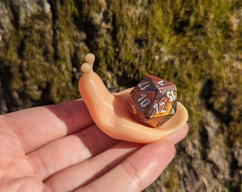Snail Dice Guardian TTRPG Dice Nerd Gifts GM Gifts Game Master Gift Tabletop Accessories D20 Dice Snail Dice Holder Dice Tray Gifts for Him