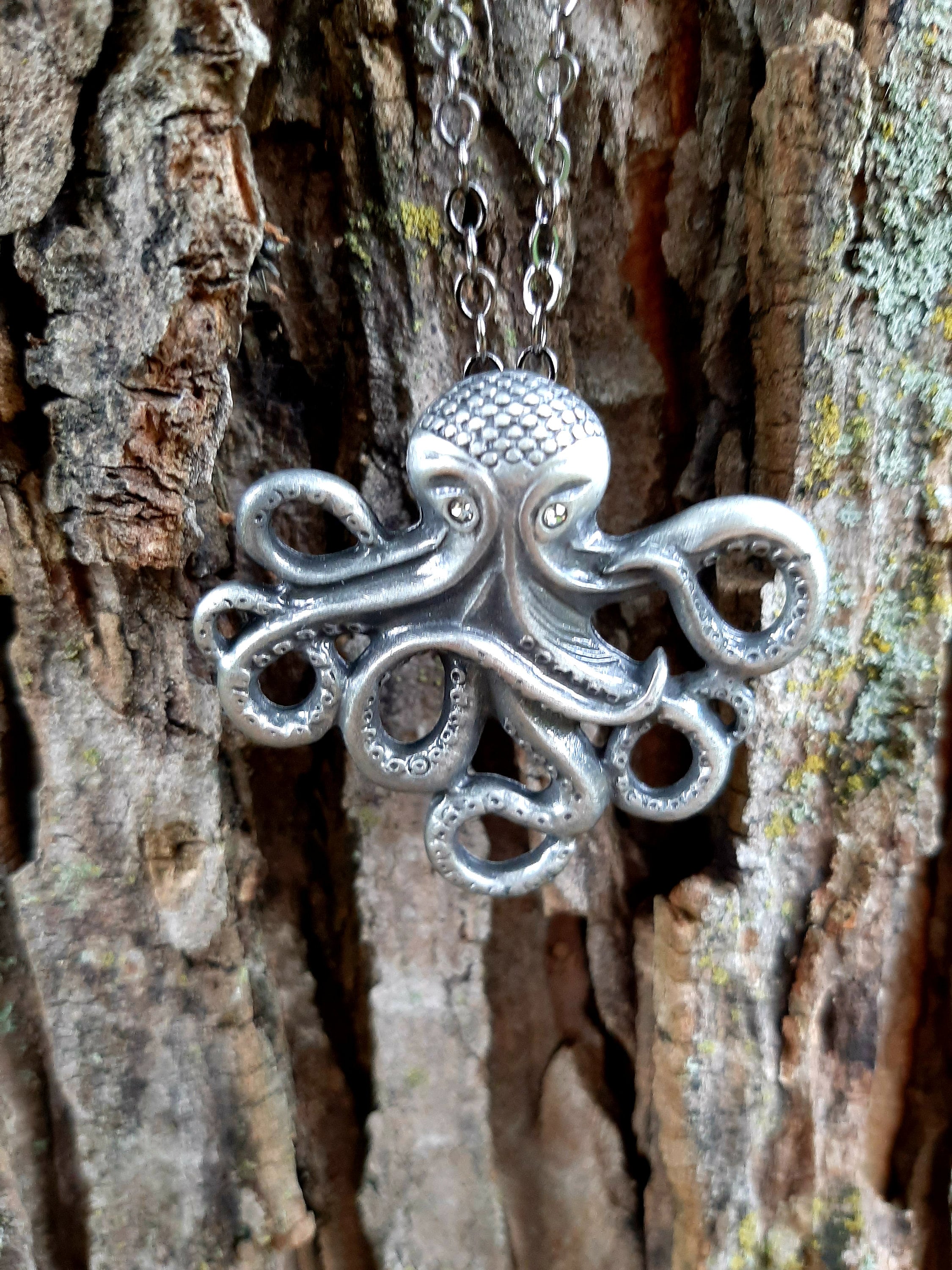 Cthulhu Necklace / H.P. Lovecraft / Lovecraft Gifts / Cthulhu