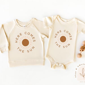 Hier kommt die Sonne SVG PNG | Boho Grafik T-Shirt Design | Sommer Onesie | Sommer Kleinkind Tee | Mommy and Me Schnittdatei | Sublimation | Cricut