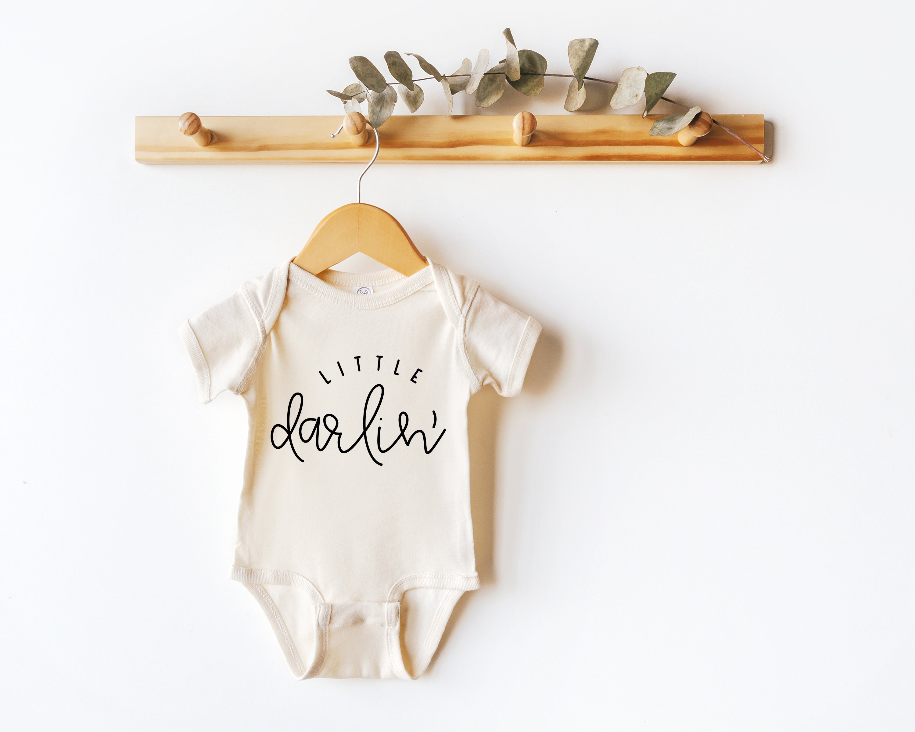 Guinness alleen gloeilamp Kleine Darlin' SVG Schattige Baby Onesie zeggen - Etsy België