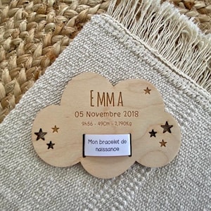 Support pour bracelet de naissance réalisé en bois forme nuage... souvenir de naissance, Cadeau de Naissance, cadeau bébé, boite souvenir