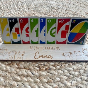 Personalized stand for card game such as Uno ideal for children - Personalized gift - Child gift idea - Playing card holder