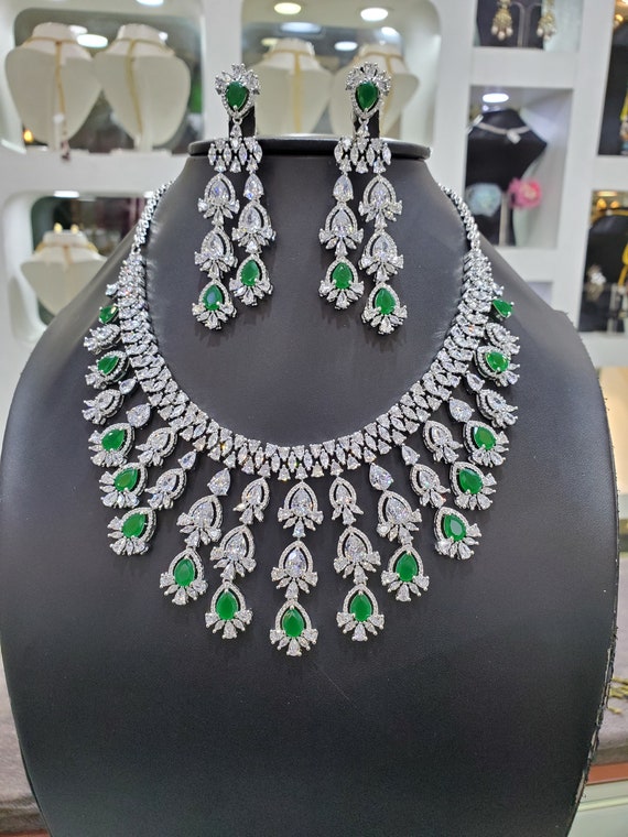 Grand choker best sale necklace