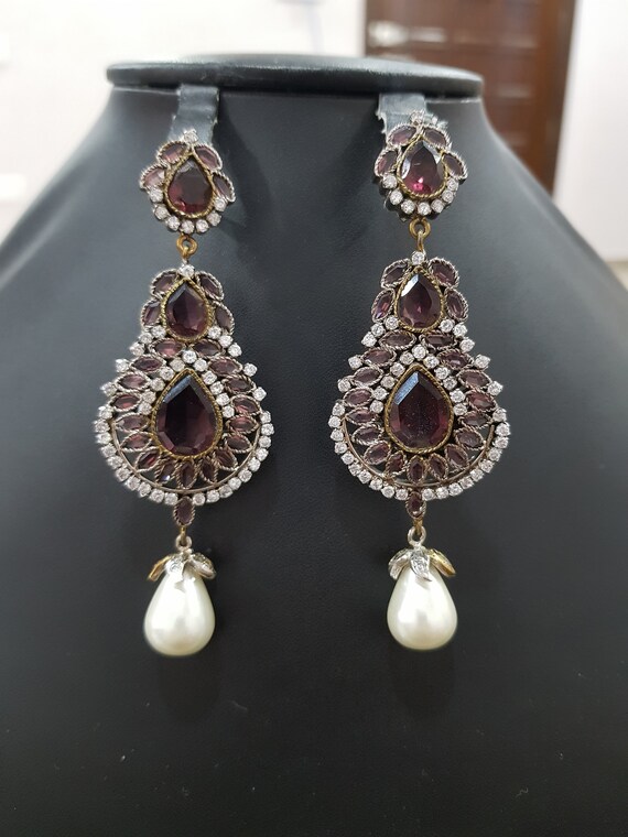 Golden wine colour stone hanging earrings : Amazon.in: Jewellery
