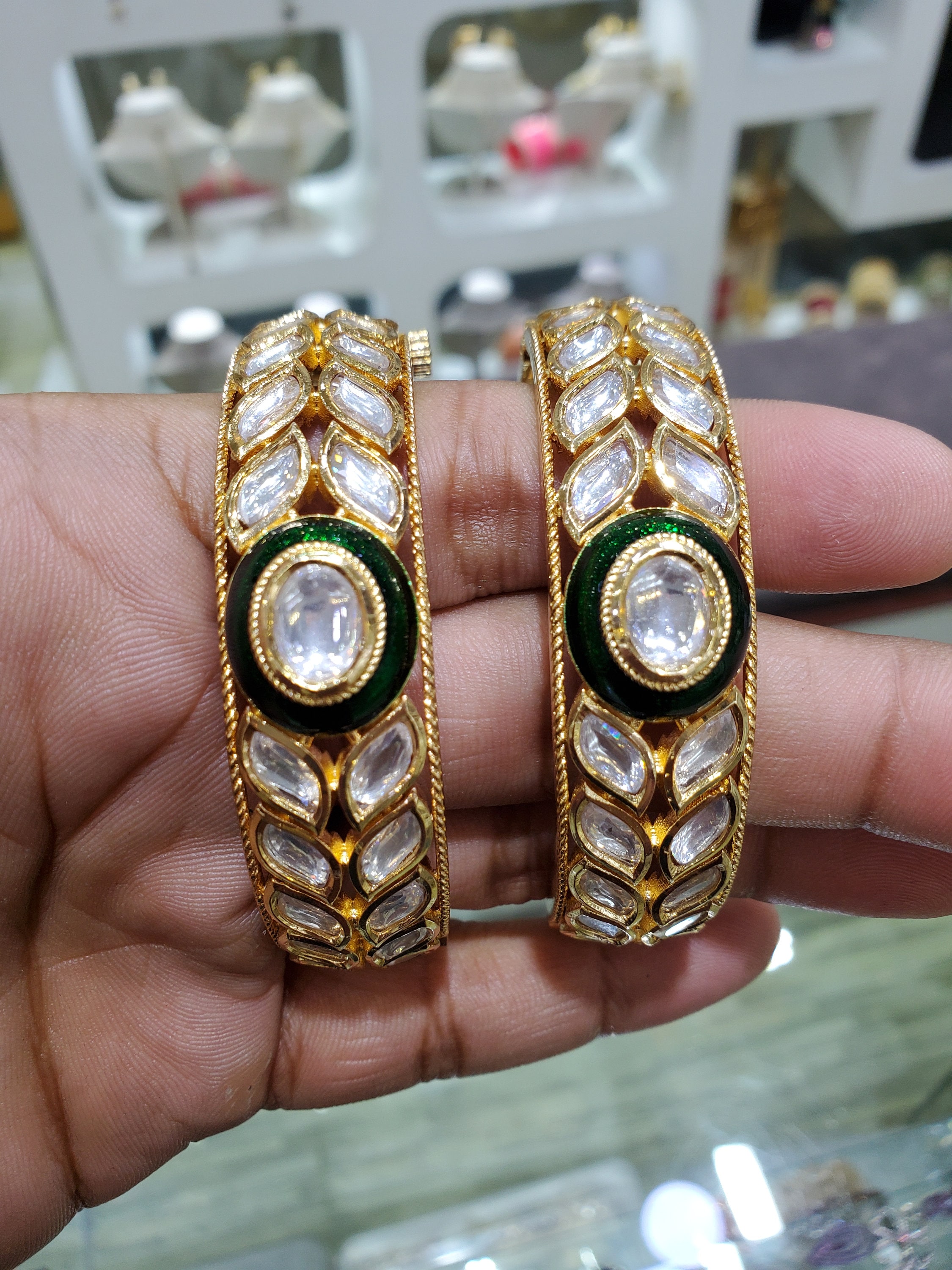 Kundan bangles shop
