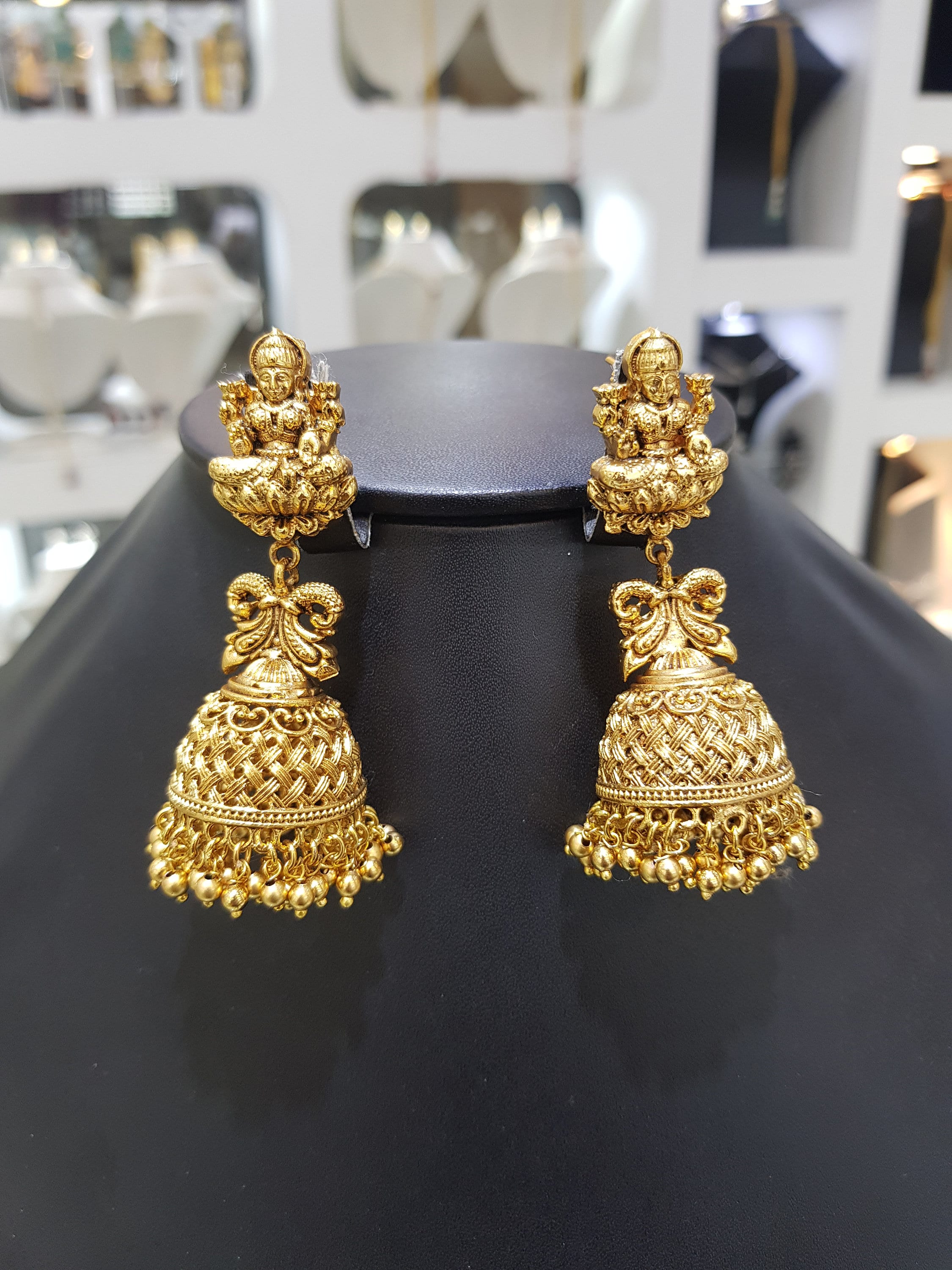 Gold earrings new models 2020 deals