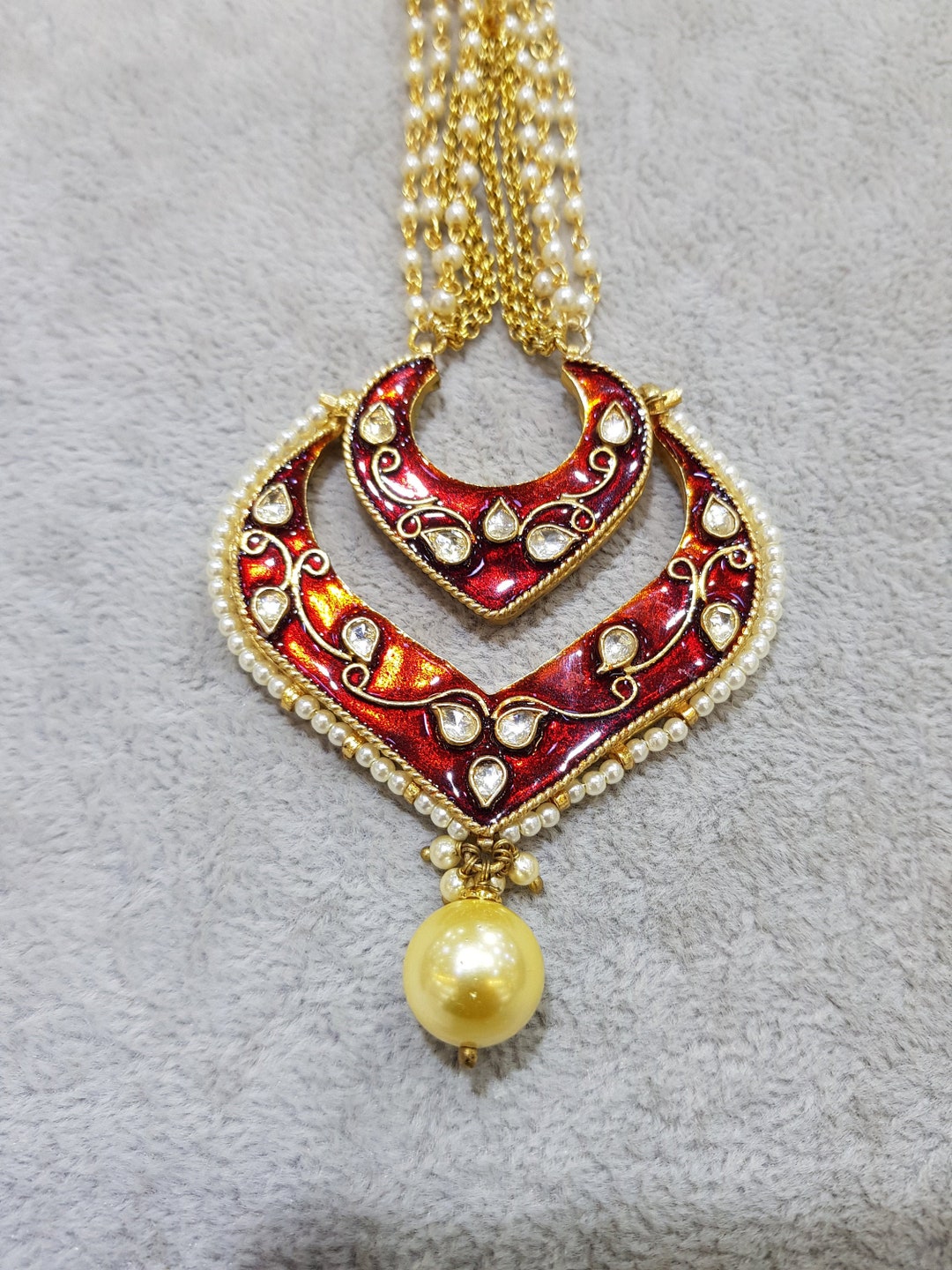 Indian Jewelry Sabyasachi Jewelry Tikka Maang Tikka With Pearl Drops