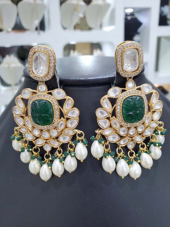 Buy Statement Uncut Kundan Polki Emerald Green Silver Chandelier Long  Earrings ,sabyasachi Jewelry,kundan Earrings,polki Earrings,kundan Jewelry  Online in India - Etsy
