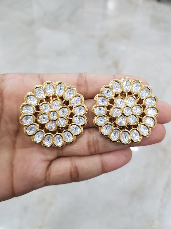 ME1018Y - White Color Gold Plated Jadau Kundan Earrings – Mortantra