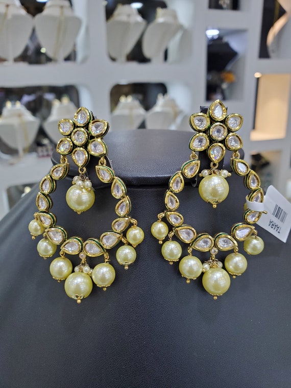 Silver kundan sale earrings