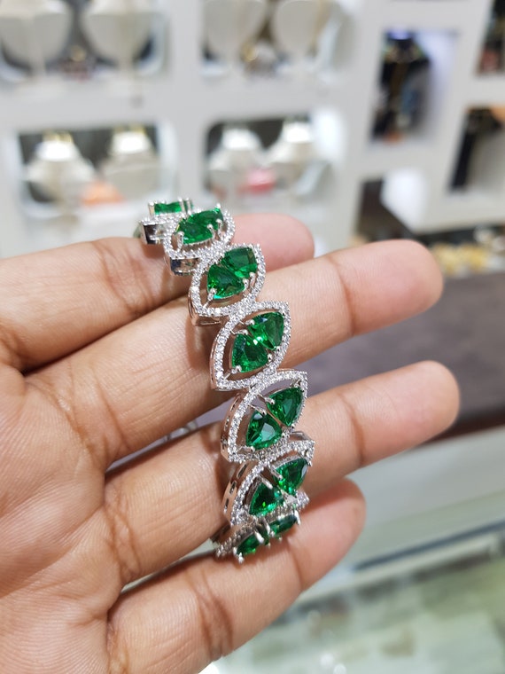 Emerald bangle sale